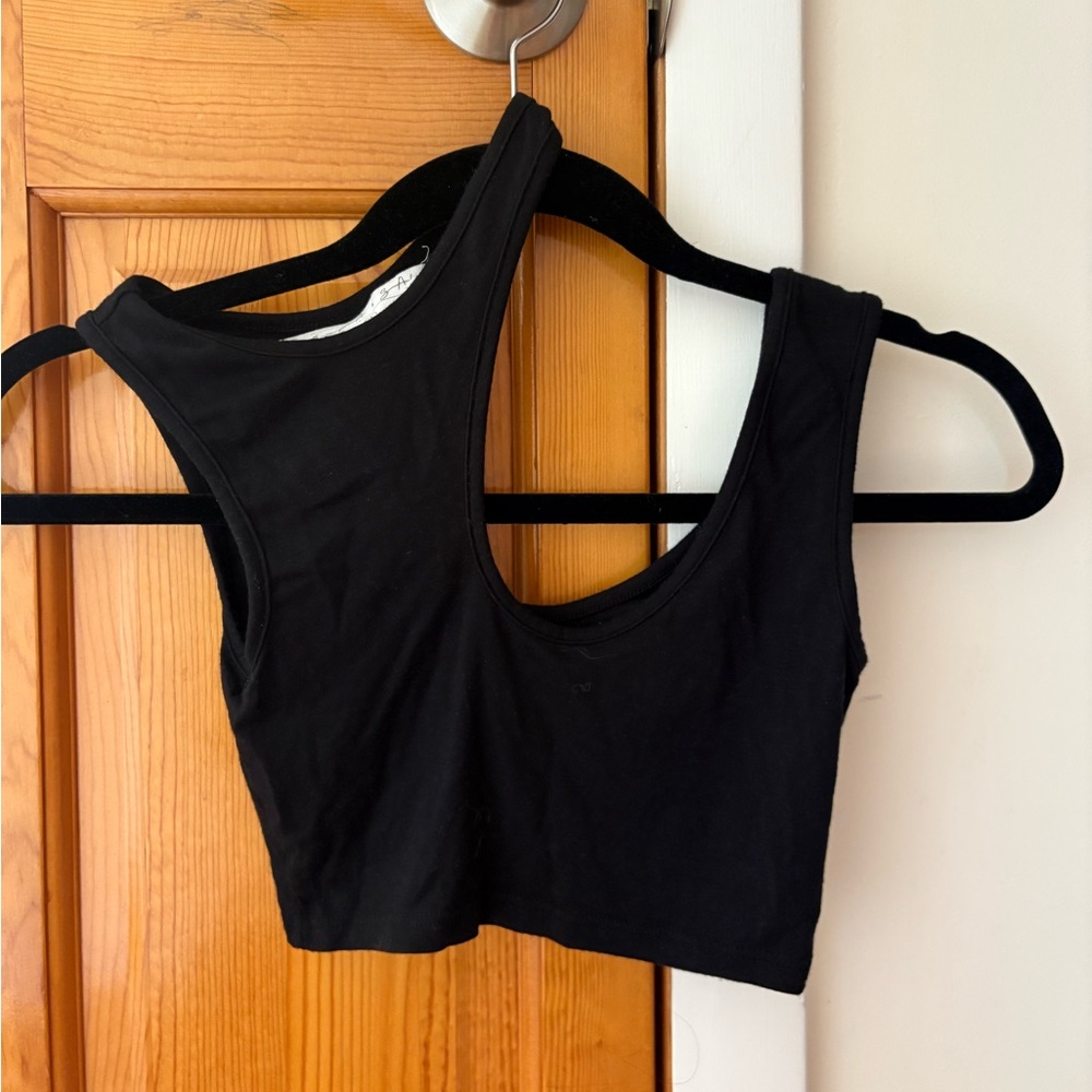Black cropped top
